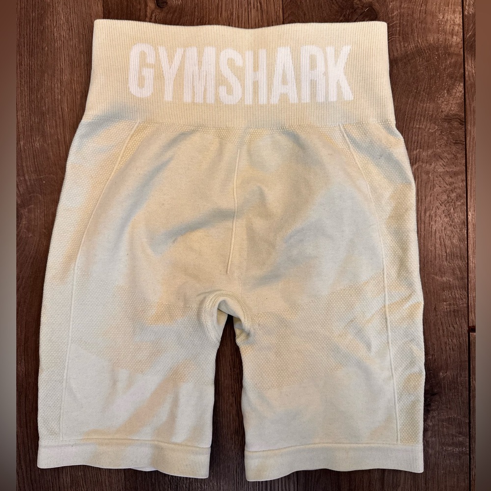 Gymshark light yellow flex cycling shorts
